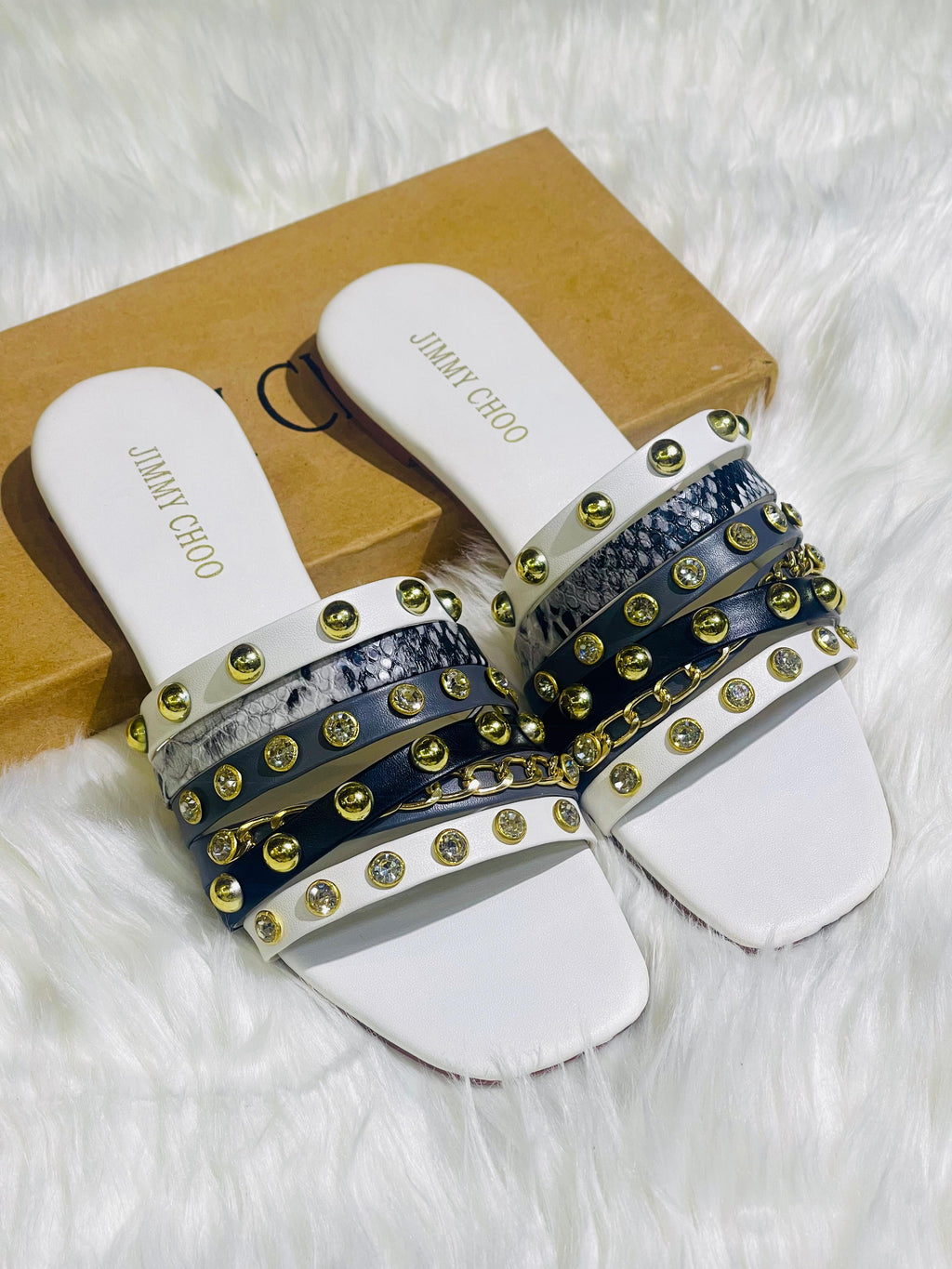 JC STUDS FLATS
