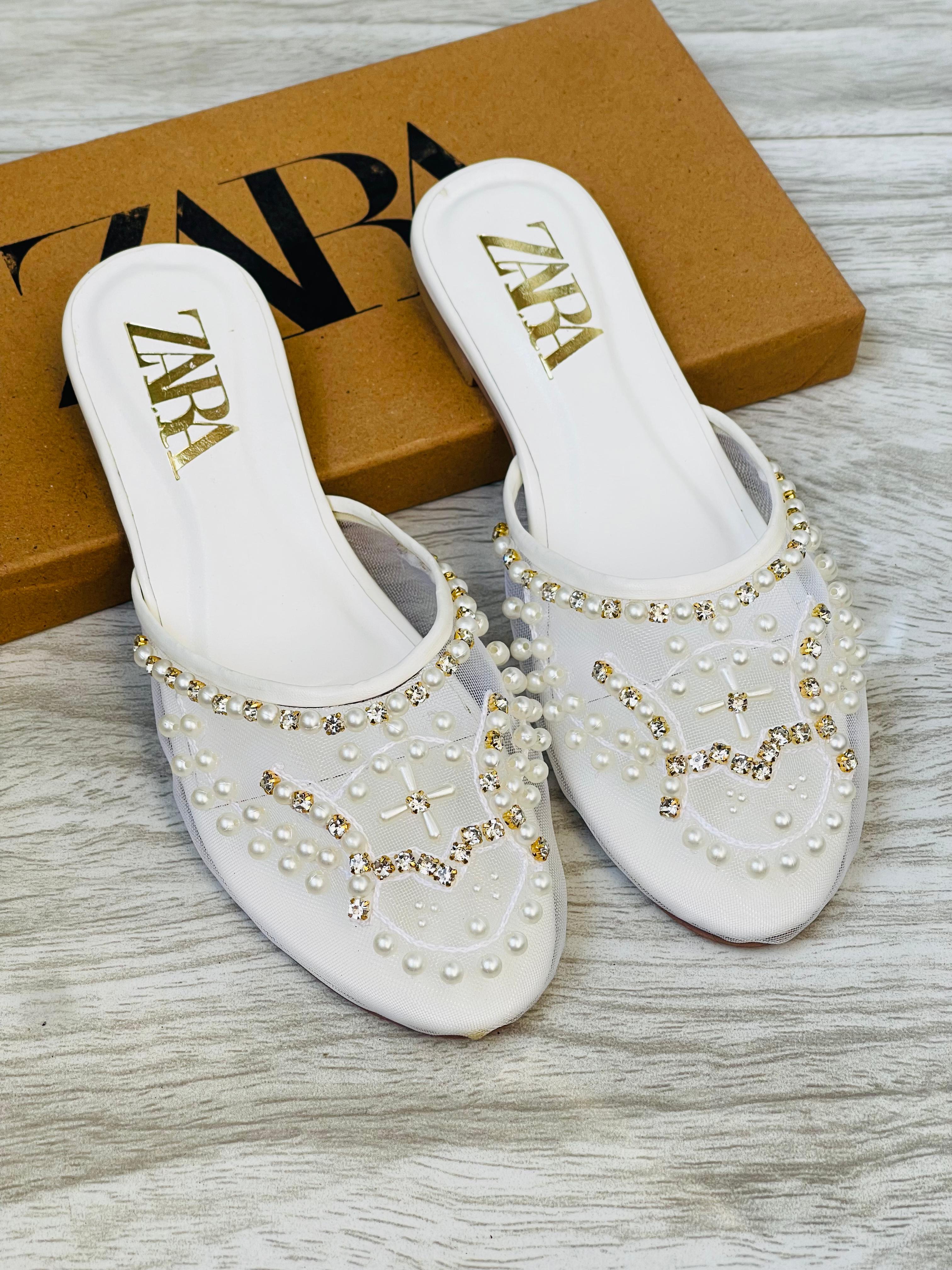 ZR Embroidered Pumps