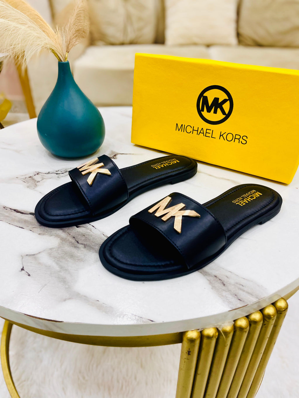 MK Flat Slipper