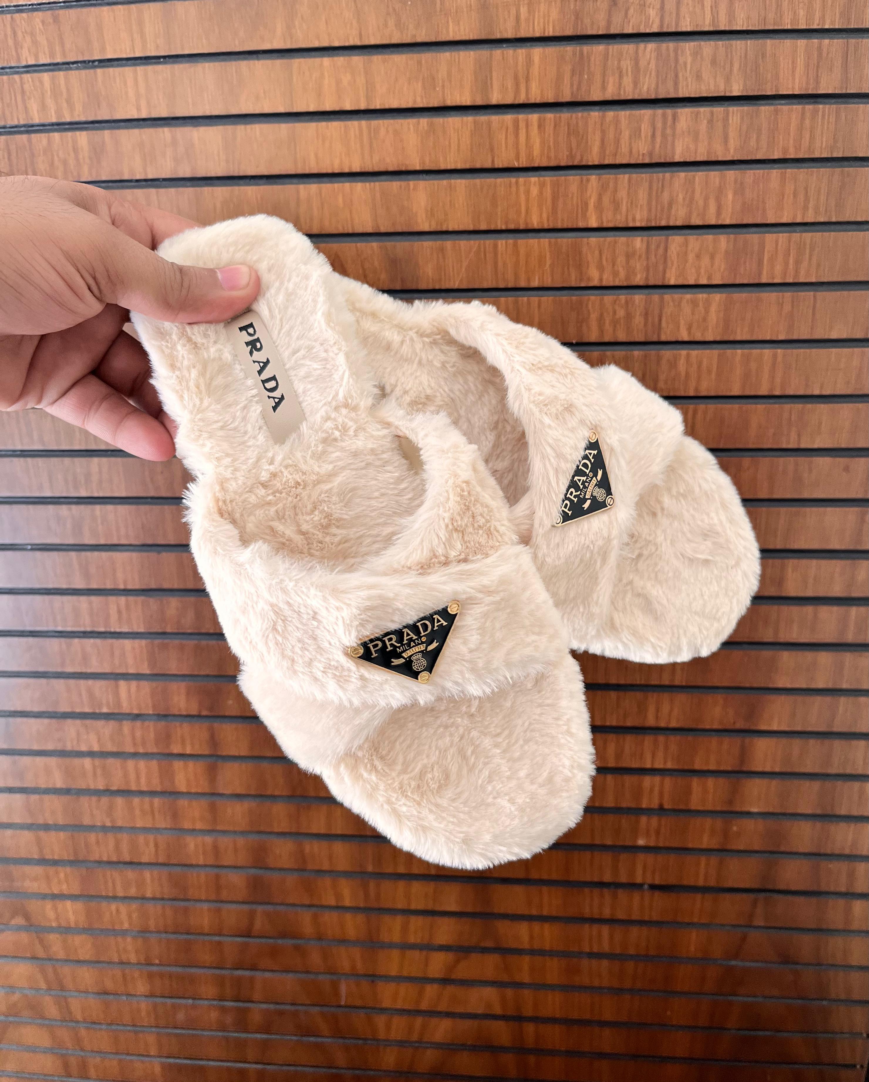 PRADA FUR SLIPPER